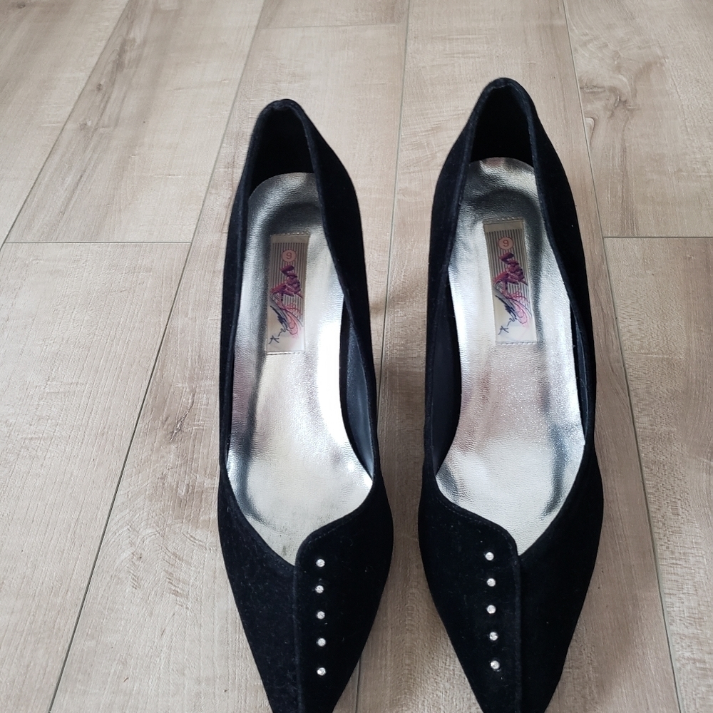 🌟 Host Pick 🌟 Women's Lady K shoes